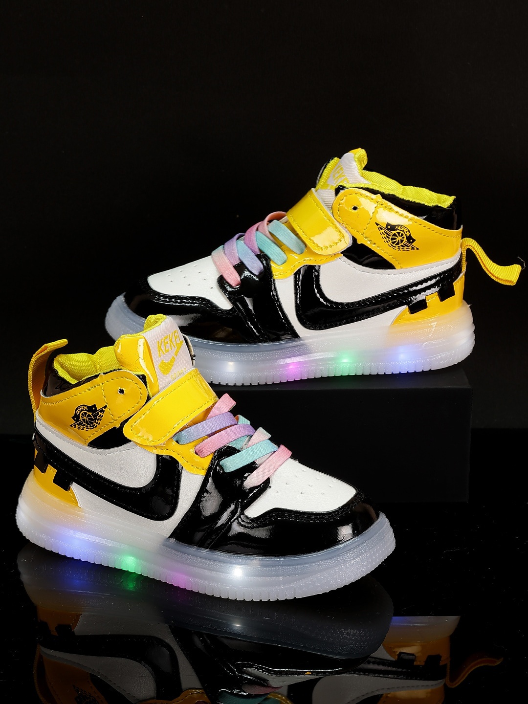 

PASSION PETALS Kids Colourblocked Lightweight LED Sneakers, Black