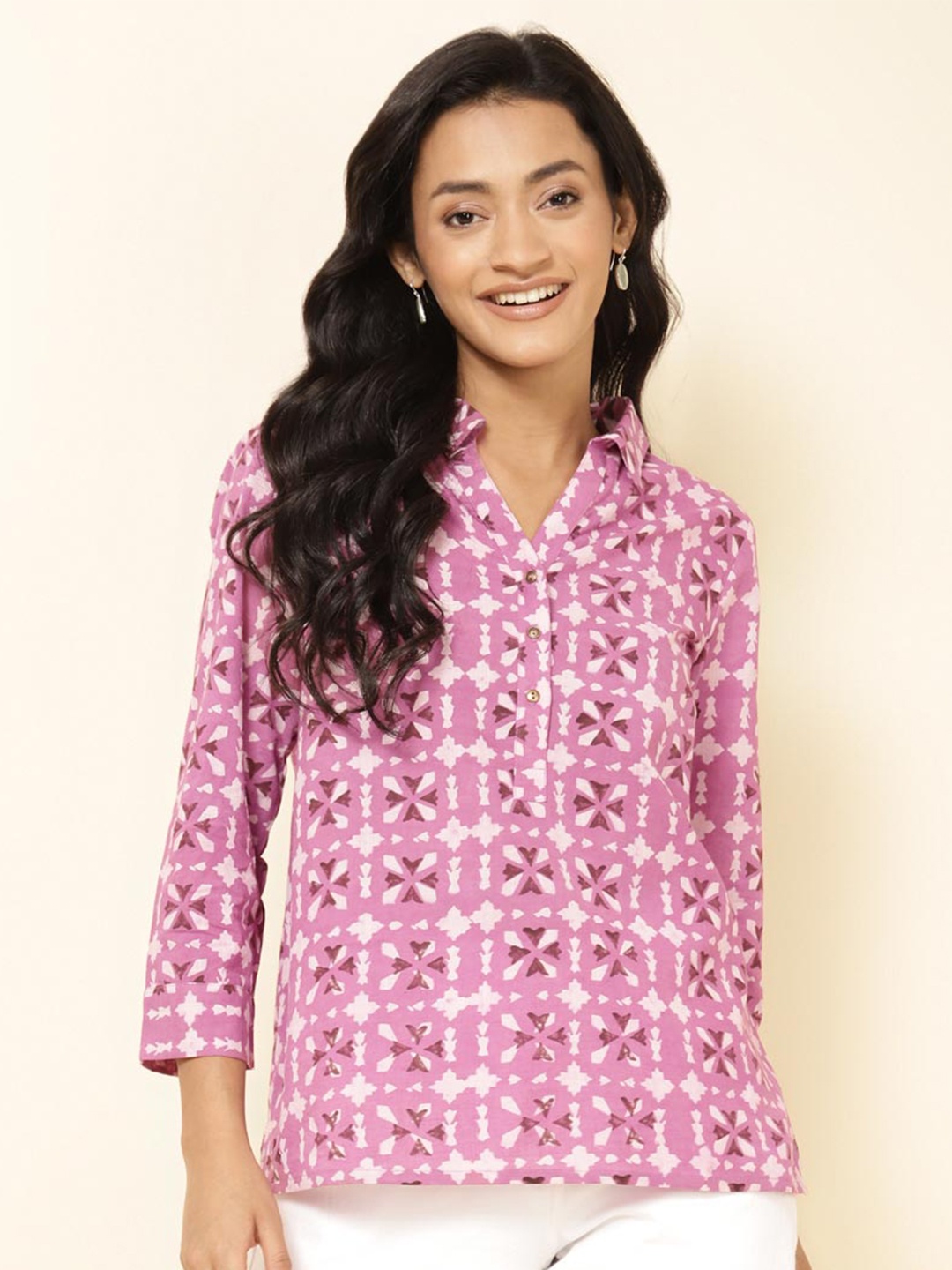 

Fabindia Geometric Printed Spread Collar Cotton Casual Shirt, Purple