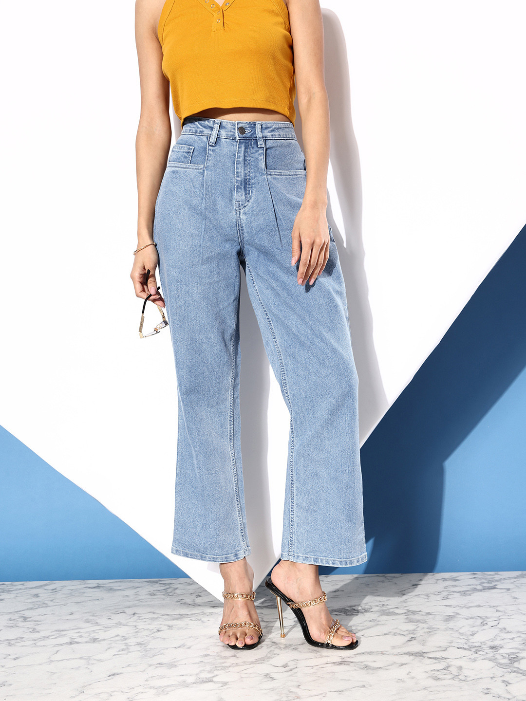 

Harvard Women Pure Blue Straight Fit Light Fade 90's Hollaback-Extra room denims Jeans