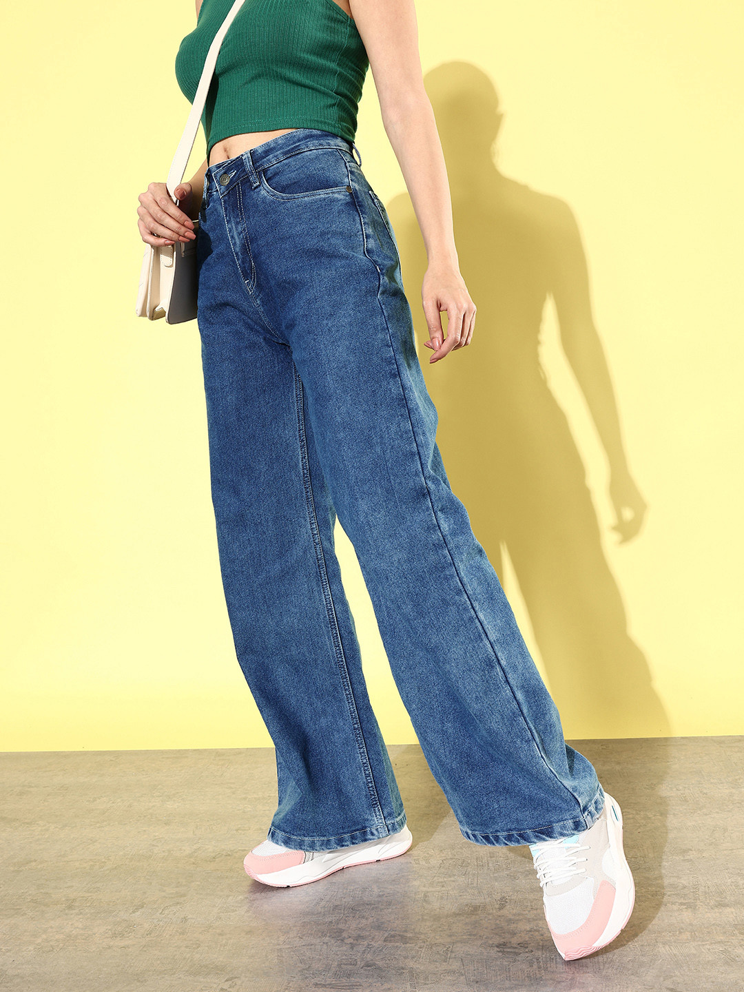 

Harvard Women Ocean Blue Wide Legs & Flared Light Fade Stretchable Jeans