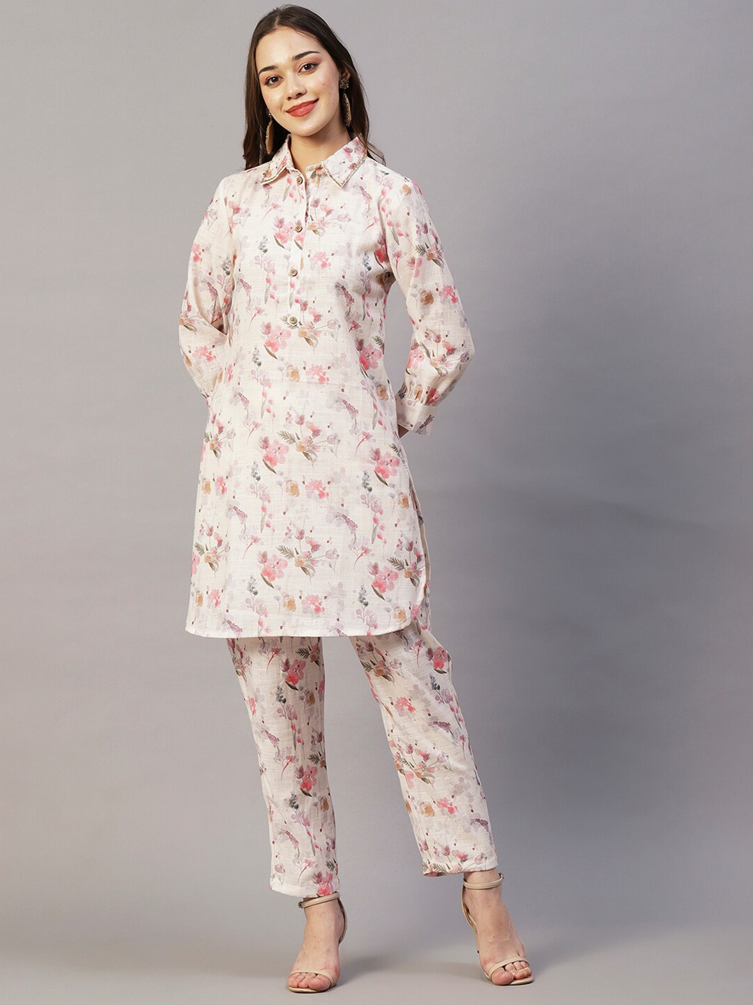 

FASHOR White & Pink Floral Printed Pathani Linen Kurta with Trousers