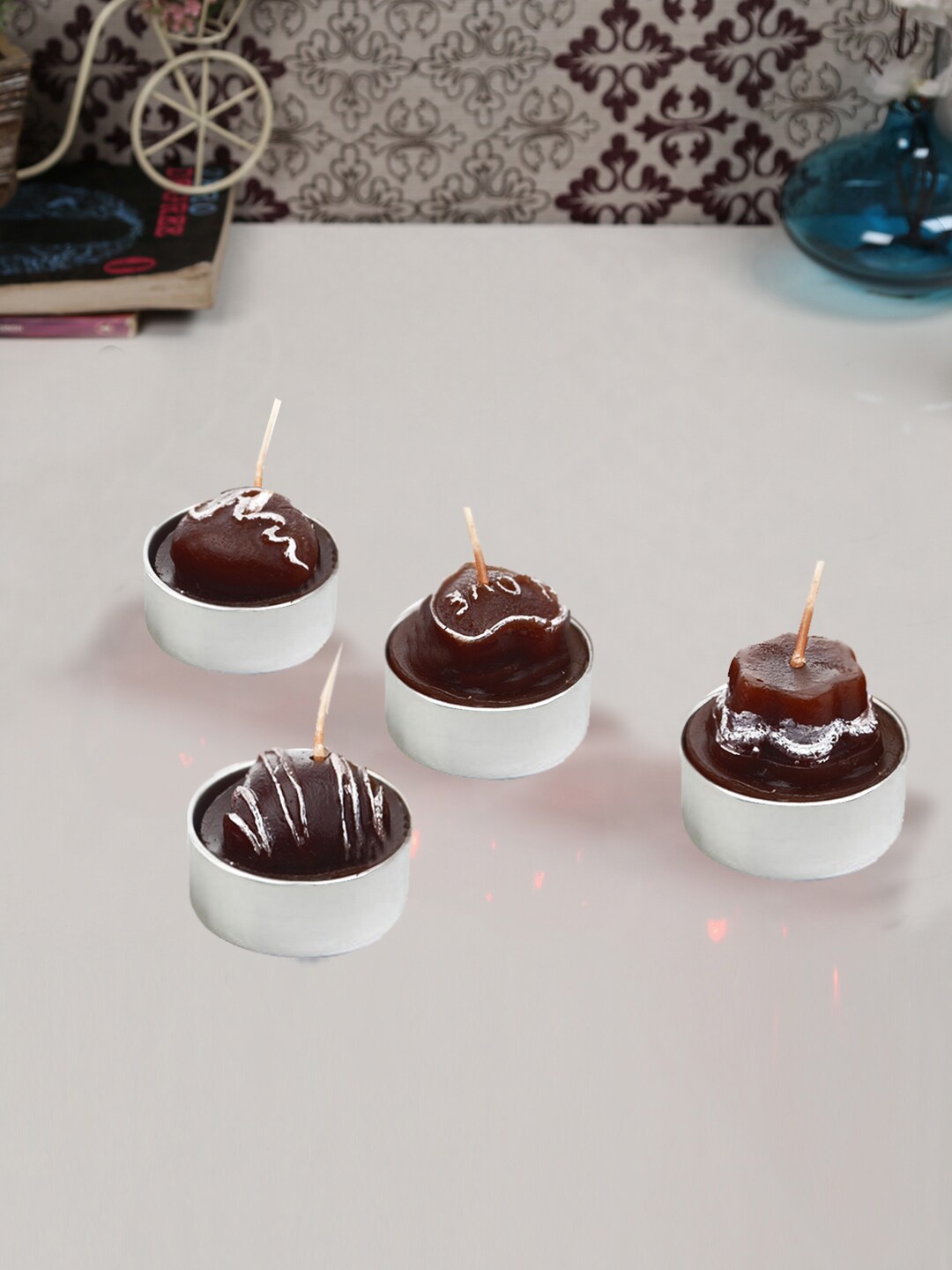 

Aapno Rajasthan Brown 4-Pieces Yummy Chocolate Shape Candles