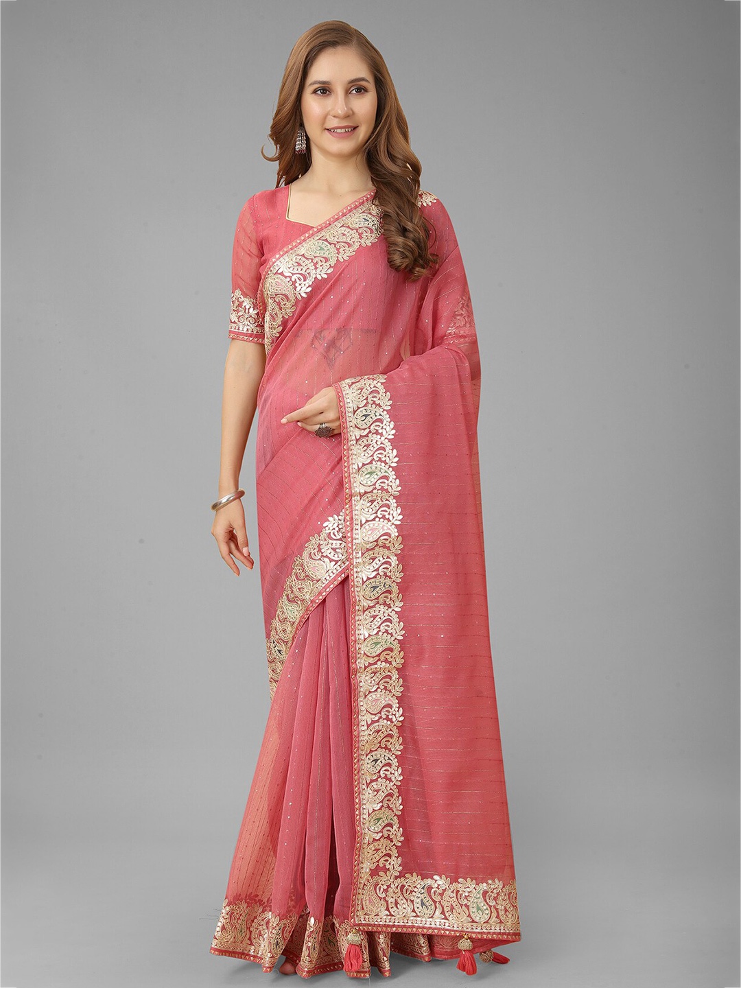 

N N ENTERPRISE Embellished Sequinned Net Saree, Rose