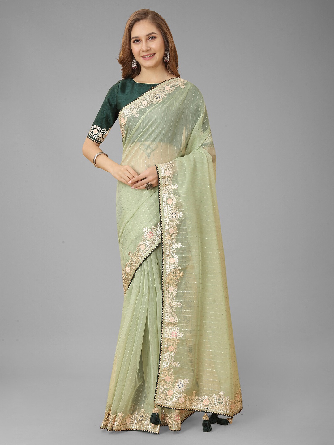 

N N ENTERPRISE Embellished Sequinned Net Saree, Olive