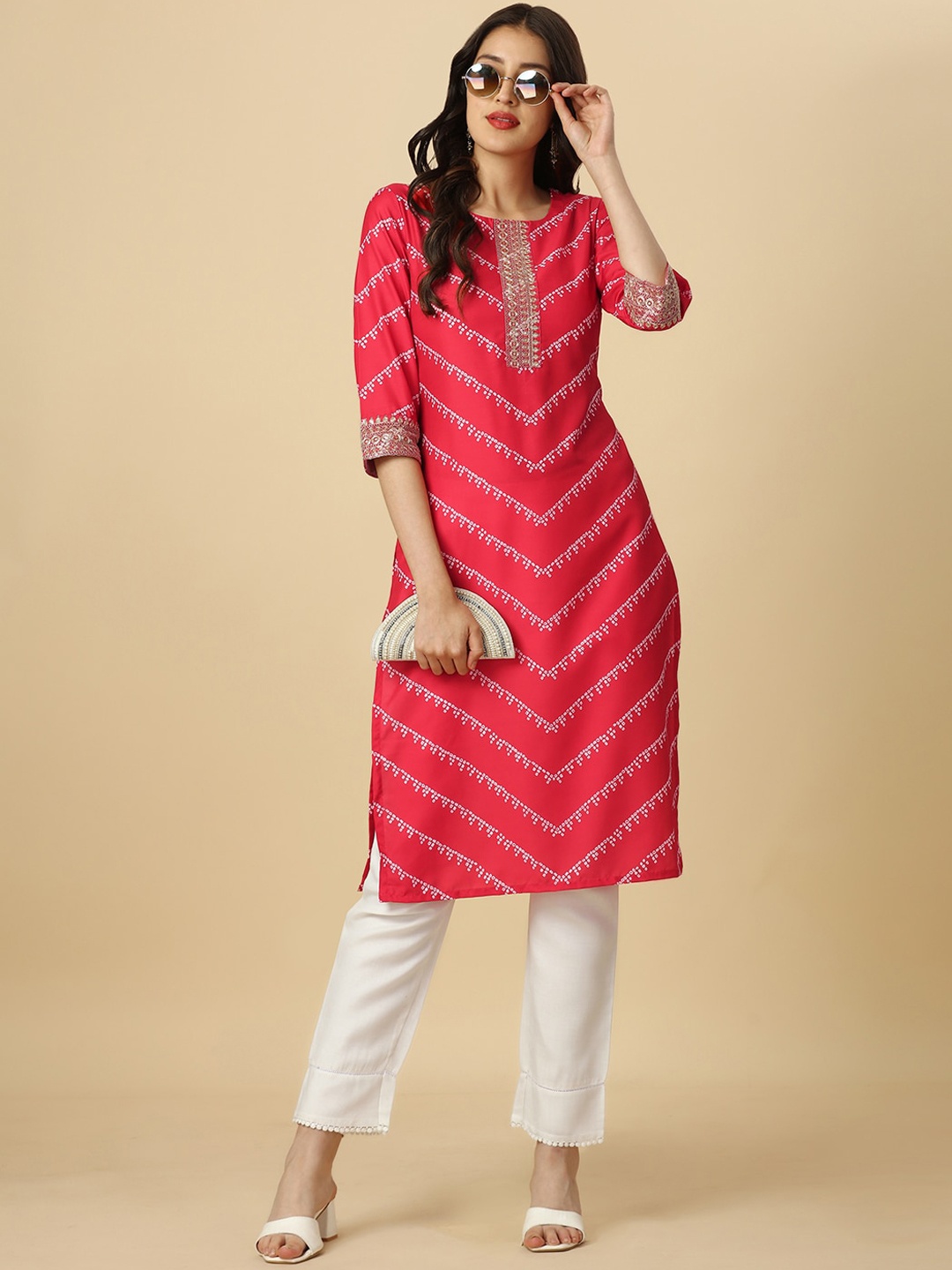 

HERE&NOW Red & White Bandhani Printed Thread Work Kurta