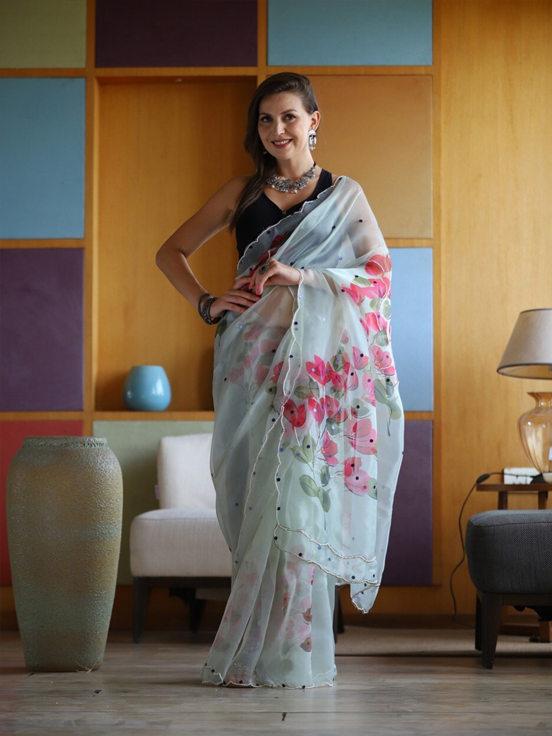 

Atulyam Tex World Floral Printed Organza Saree, Off white