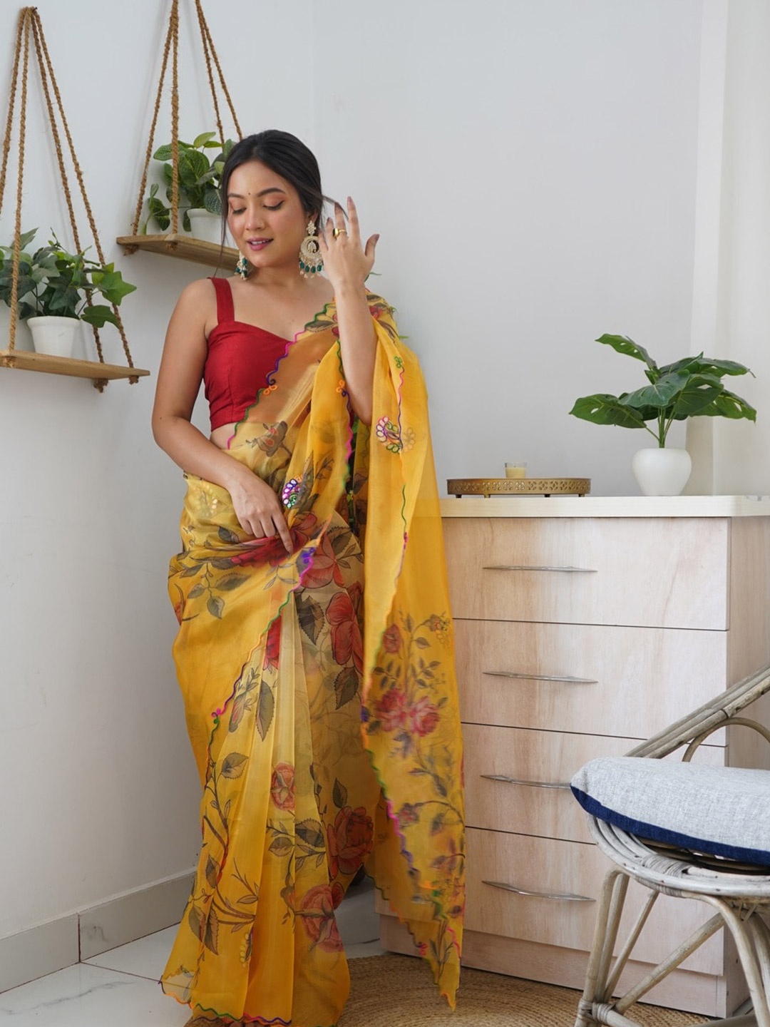 

Atulyam Tex World Floral Printed Embroidered Organza Saree, Mustard