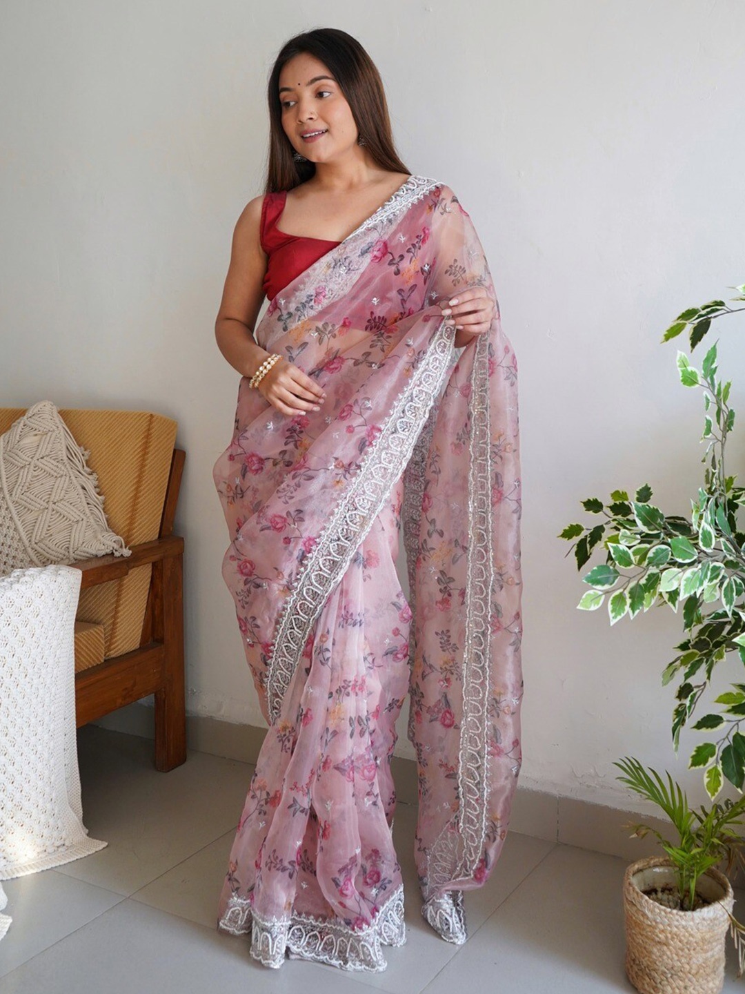 

Atulyam Tex World Floral Printed Embroidered Organza Saree, Pink