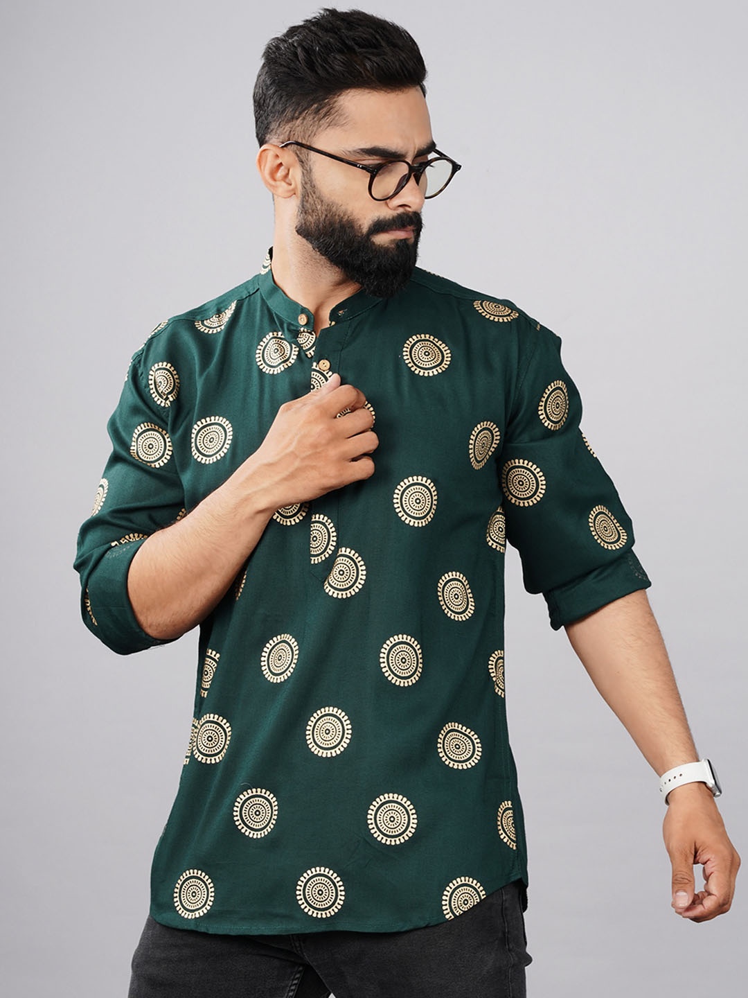 

Elepants Band Collar Ethnic Motifs Printed Straight Kurta, Green