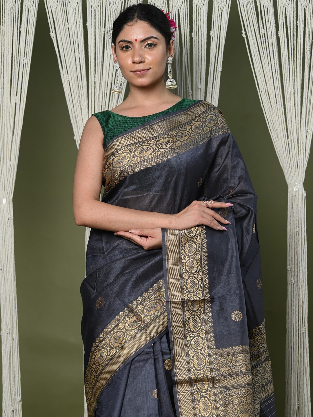 

Very Much Indian Ethnic Motif Woven Design Zari Pure Cotton Handloom Paithani Saree, Charcoal