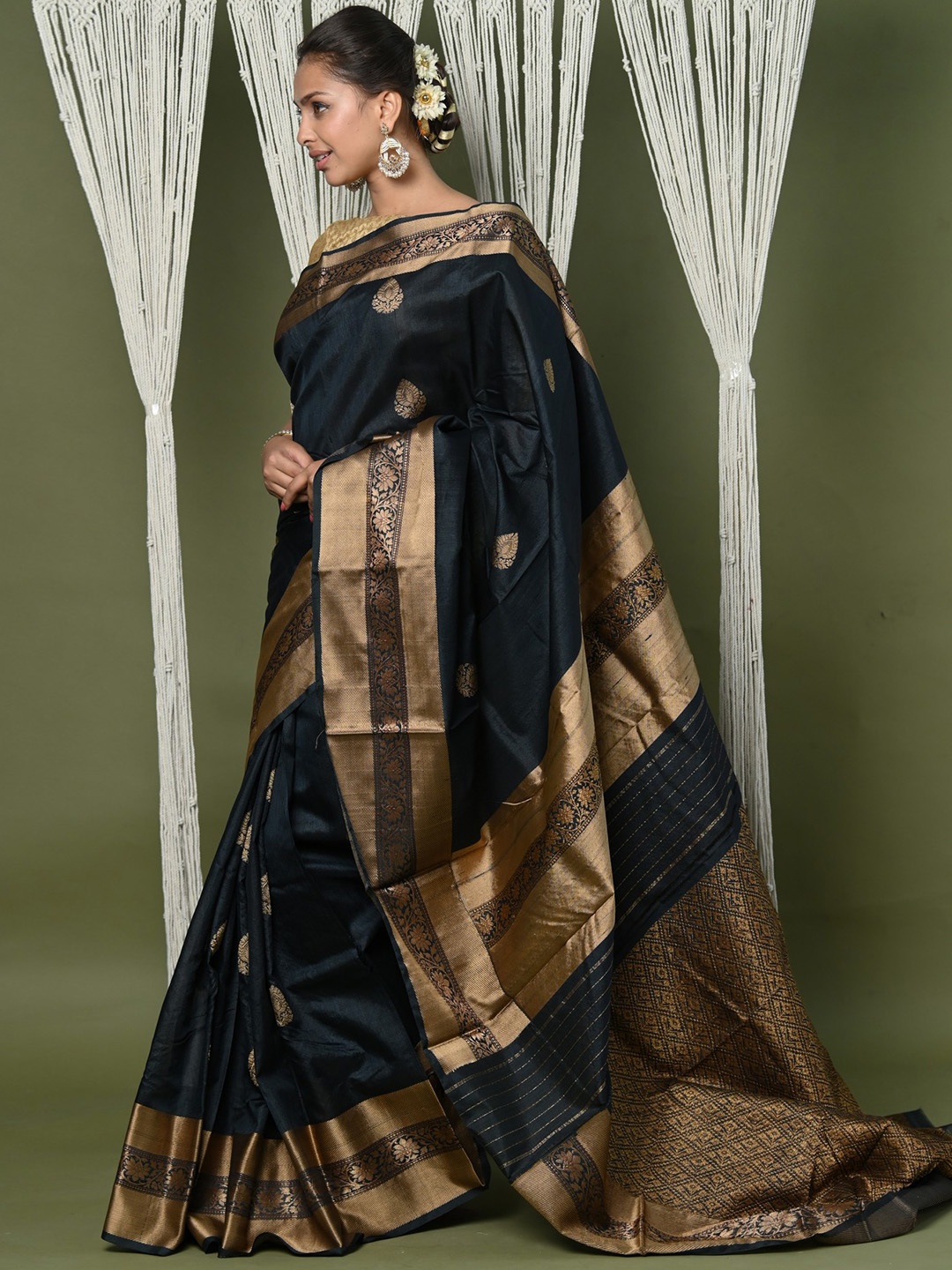 

Very Much Indian Ethnic Motifs Woven Design Zari Pure Silk Paithani Saree, Black