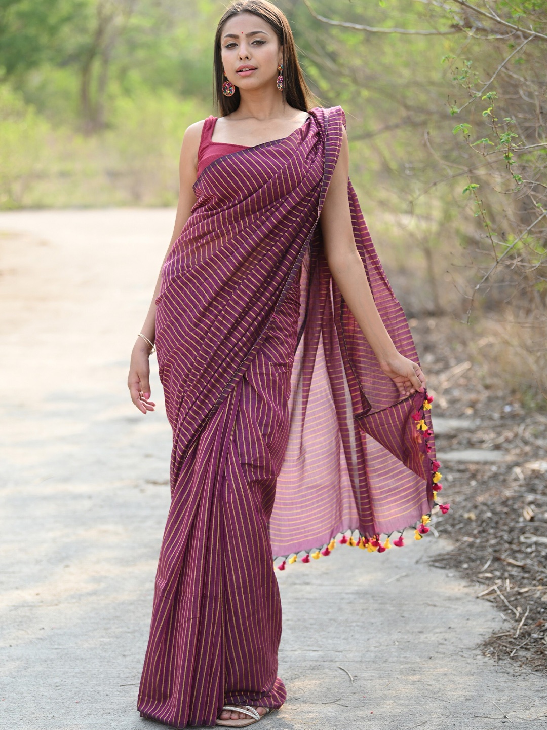 

Very Much Indian Striped Zari Pure Cotton Saree, Burgundy