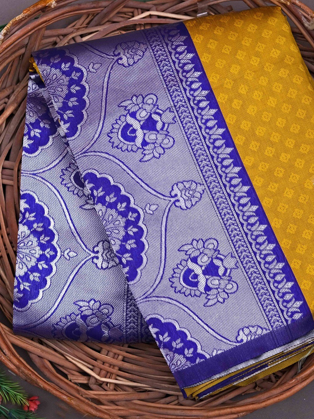 

MORLY Woven Design Zari Kanjeevaram Saree, Mustard