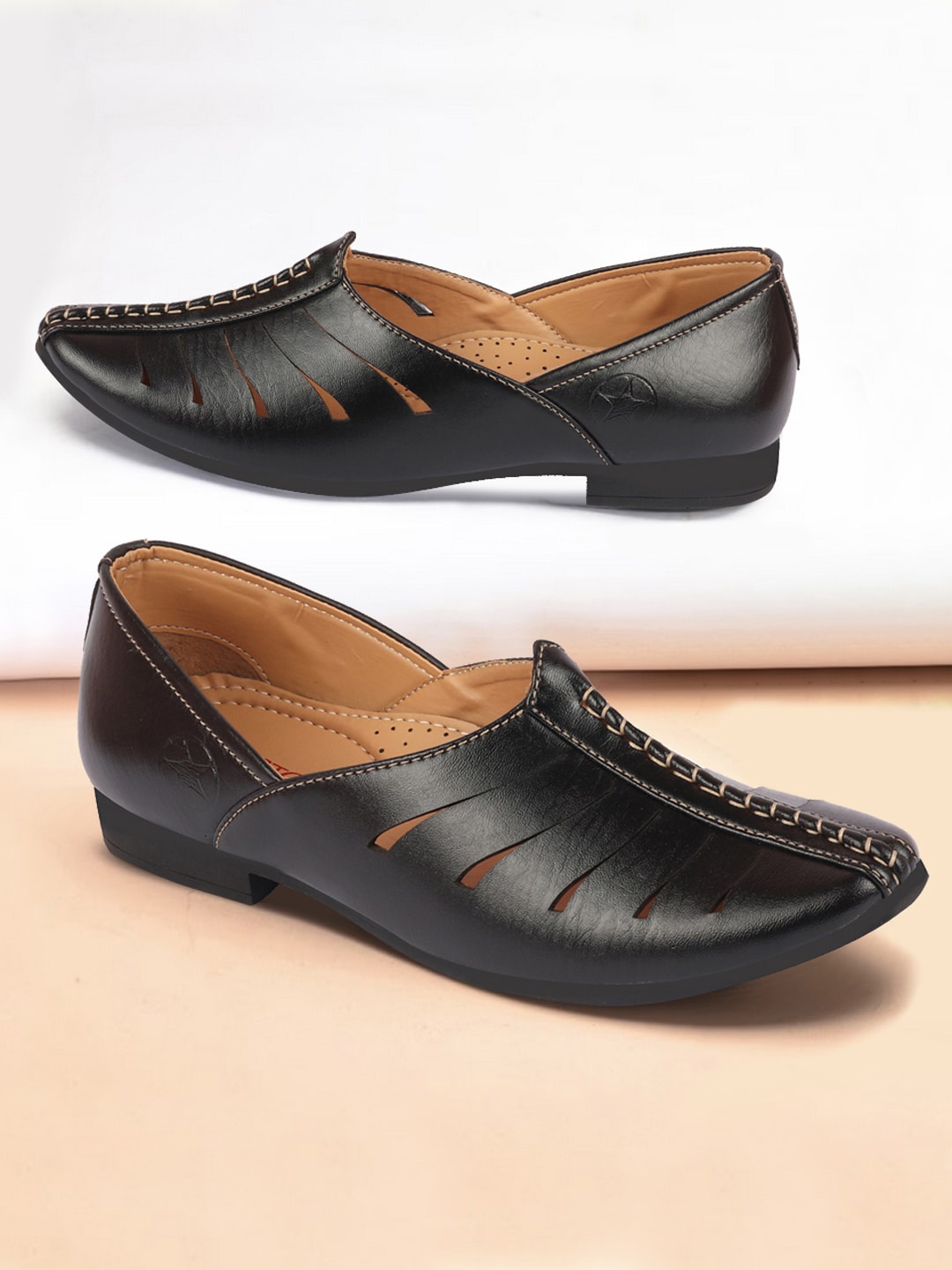 

FAUSTO Men Textured Laser Cut Lightweight Mojaris, Black