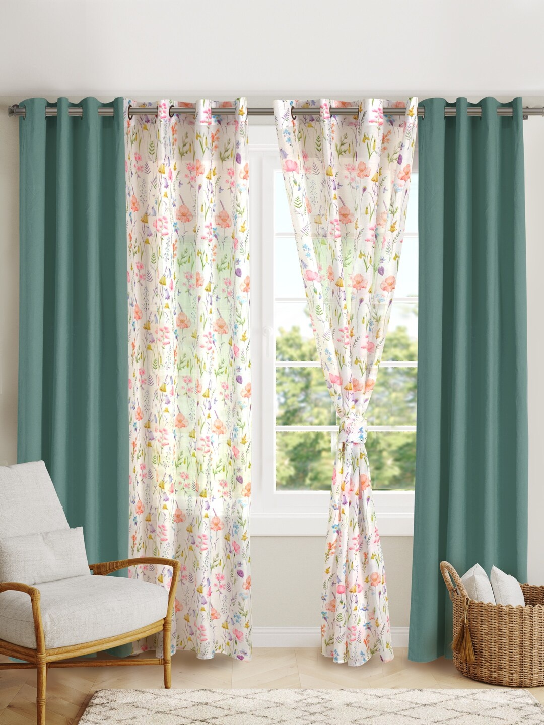 

BLANC9 Green & White 4-Pieces Floral Printed Door Curtains