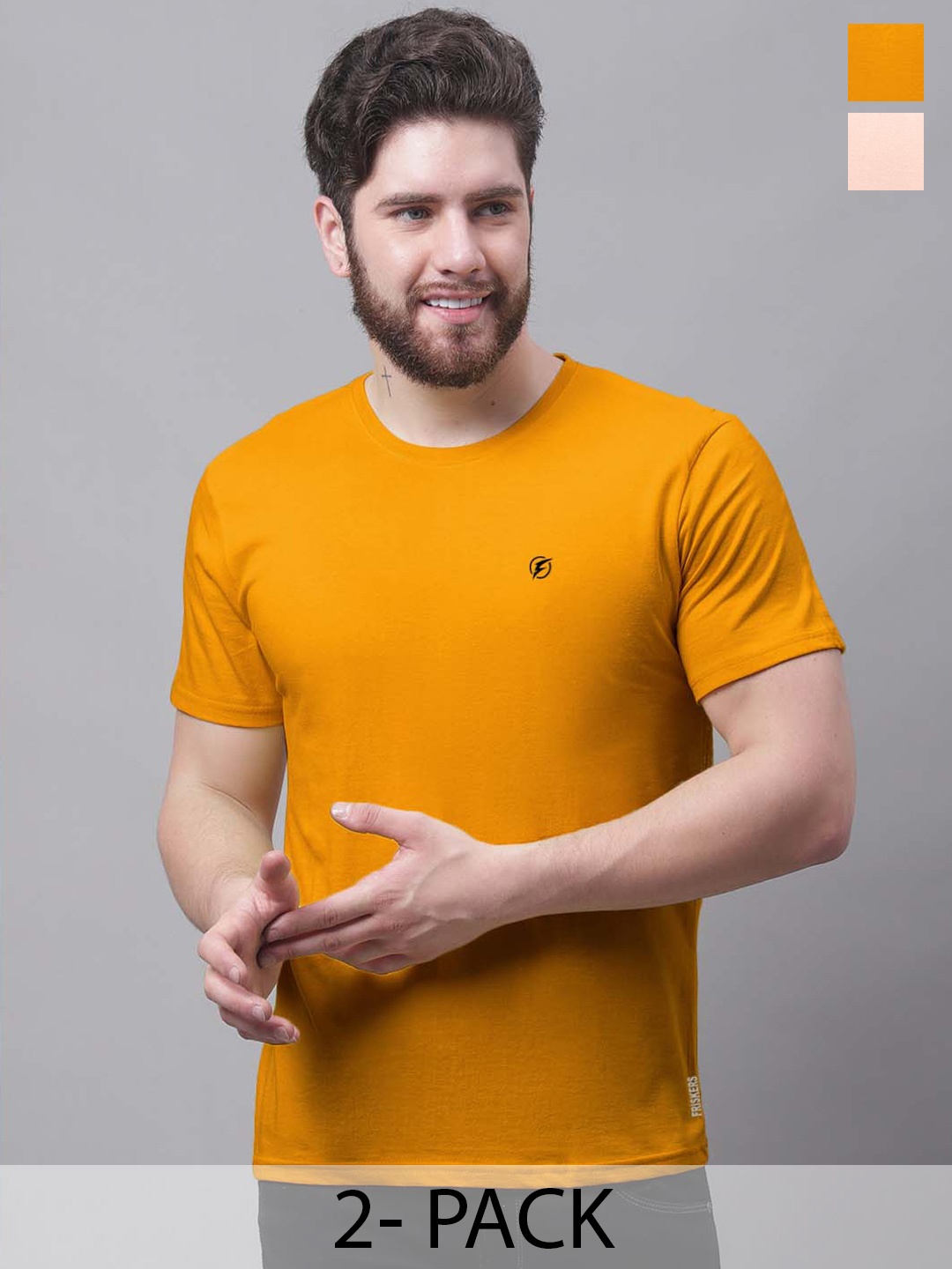 

Friskers Men Gold-Toned 2 Pockets Slim Fit T-shirt