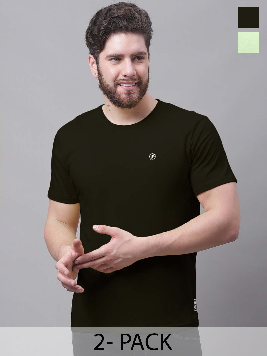 

Friskers Men Black 2 Pockets Slim Fit T-shirt