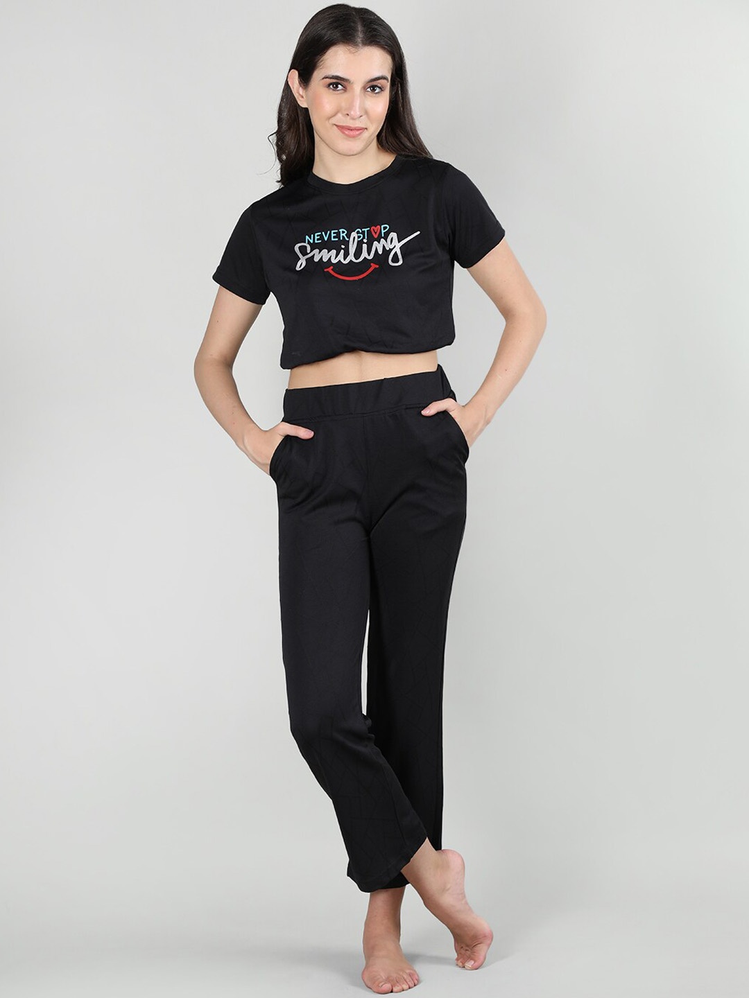 

Duchess Typography Printed Crop T-Shirt With Pyjamas Night Suit Set, Black