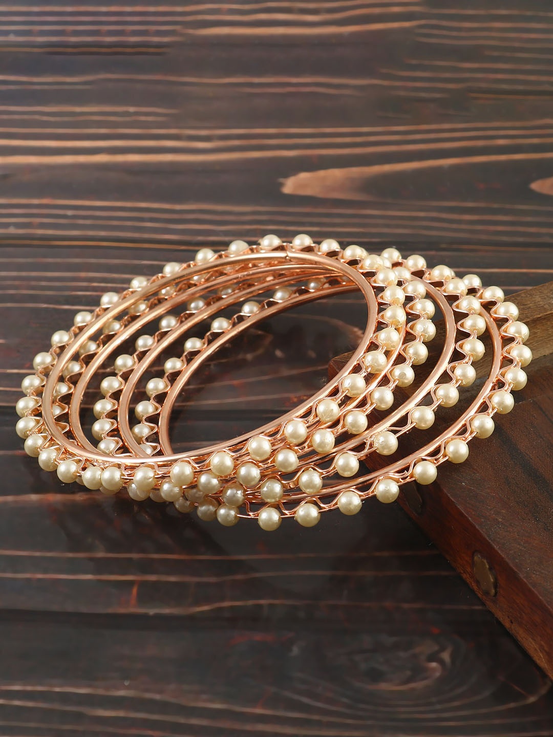 

Jewar Mandi Set Of 4 Gold-Plated Pearl Beaded Bangles