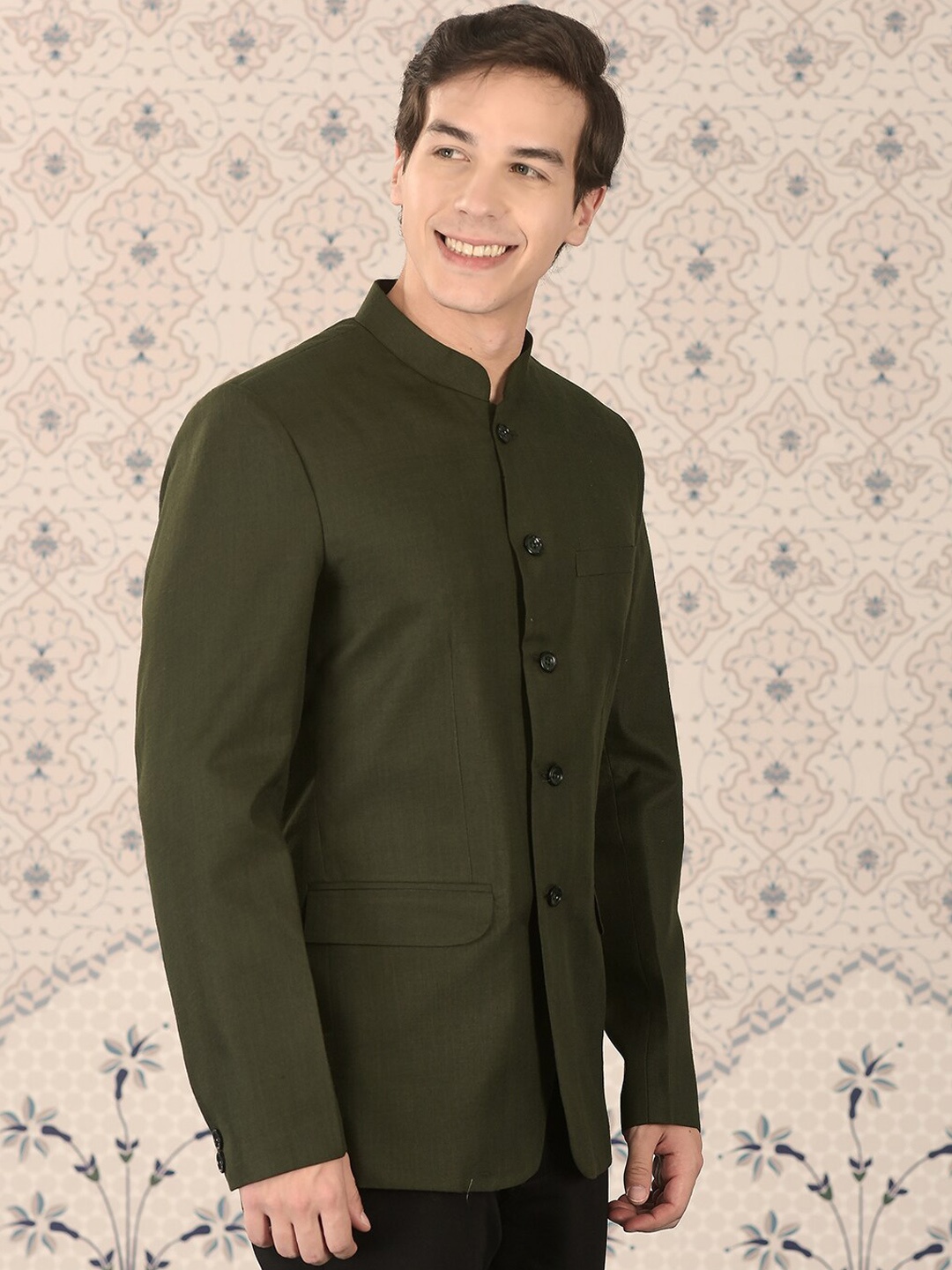 

Ode by House of Pataudi Olive Green Mandarin Collar Slim-Fit Bandhgala Blazer
