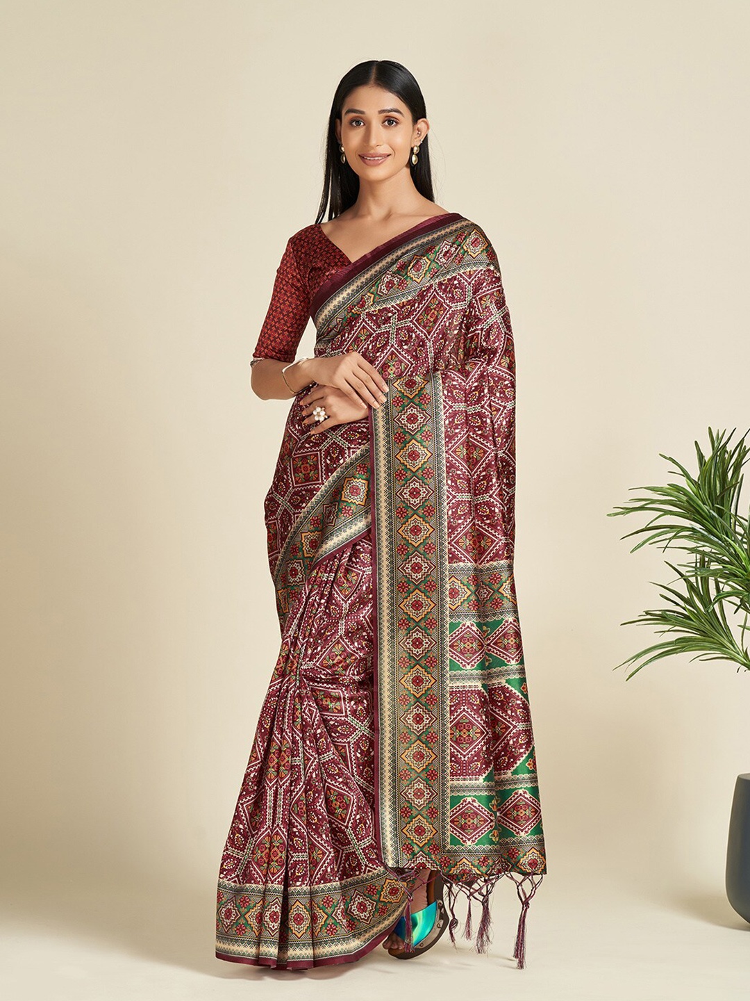 

Anouk Rustic Brown & Red Ethnic Motifs Printed Patola Saree