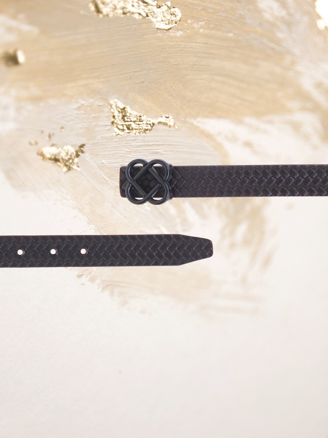 

Calvadoss Girls Textured Leather Belt, Brown