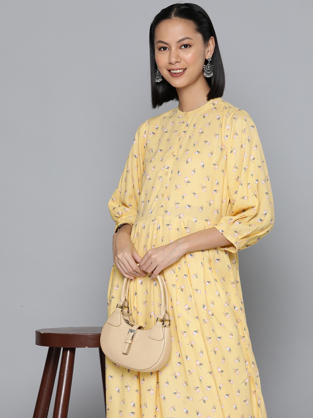 

HERE&NOW Women Floral Printed Kurta, Yellow