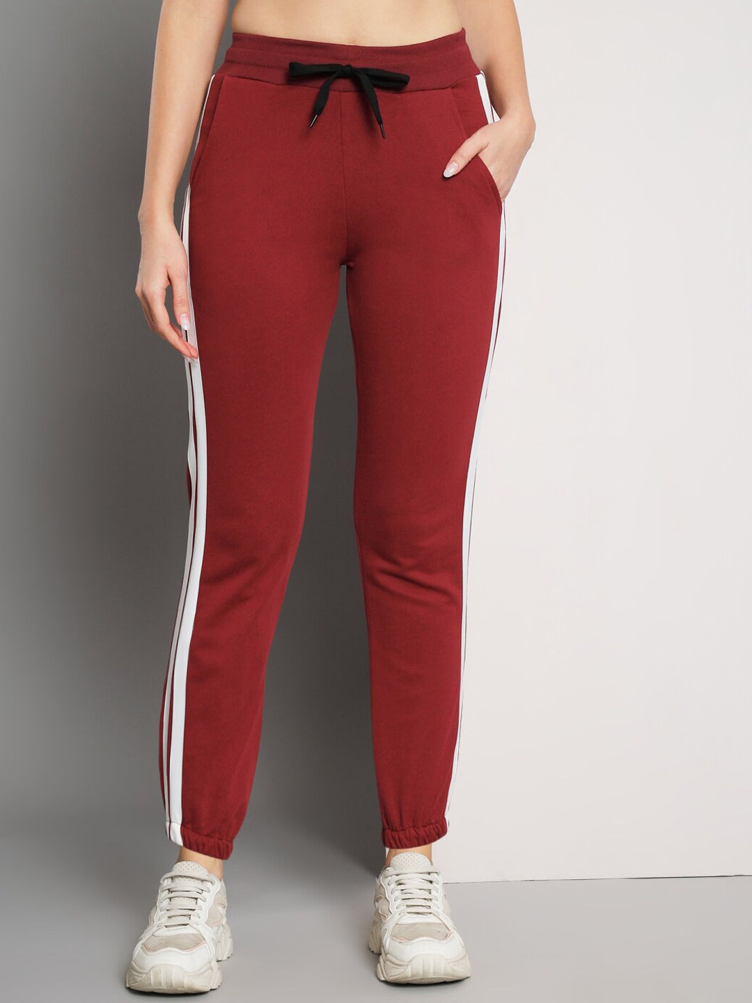 

Q-rious Women Mid-Rise Cotton Joggers, Maroon