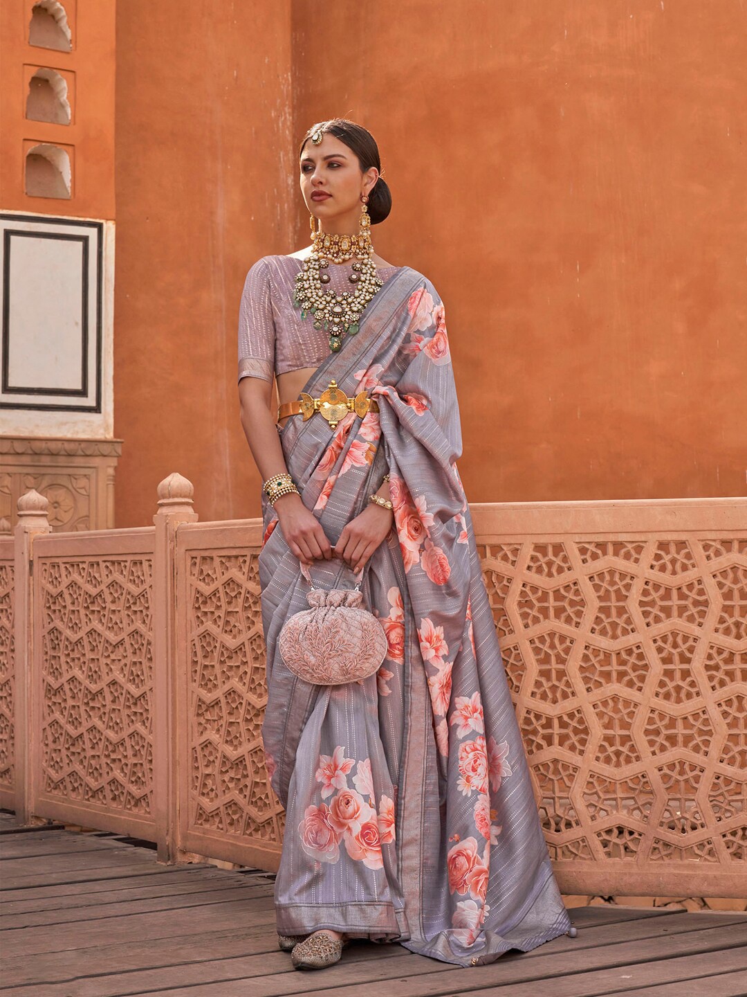 

Anouk Grey & Pink Floral Woven Design Zari Saree
