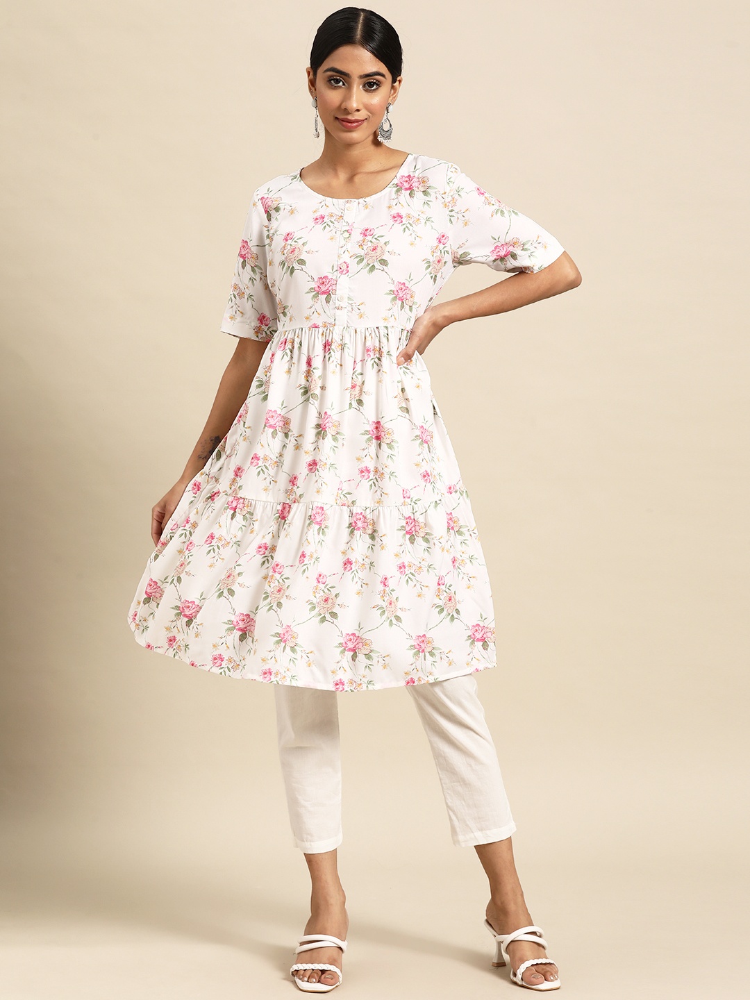 

all about you Women White & Pink Floral Printed Floral Anarkali Kurta
