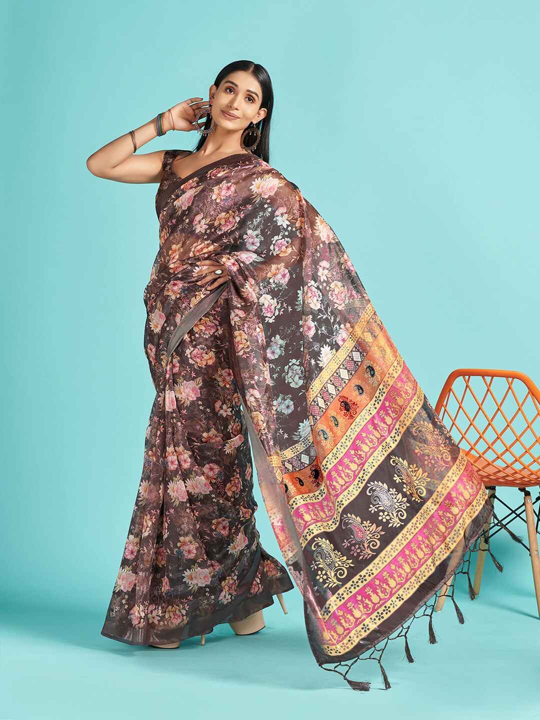 

Saree mall Brown & Pink Floral Printed Zari Organza Sarees