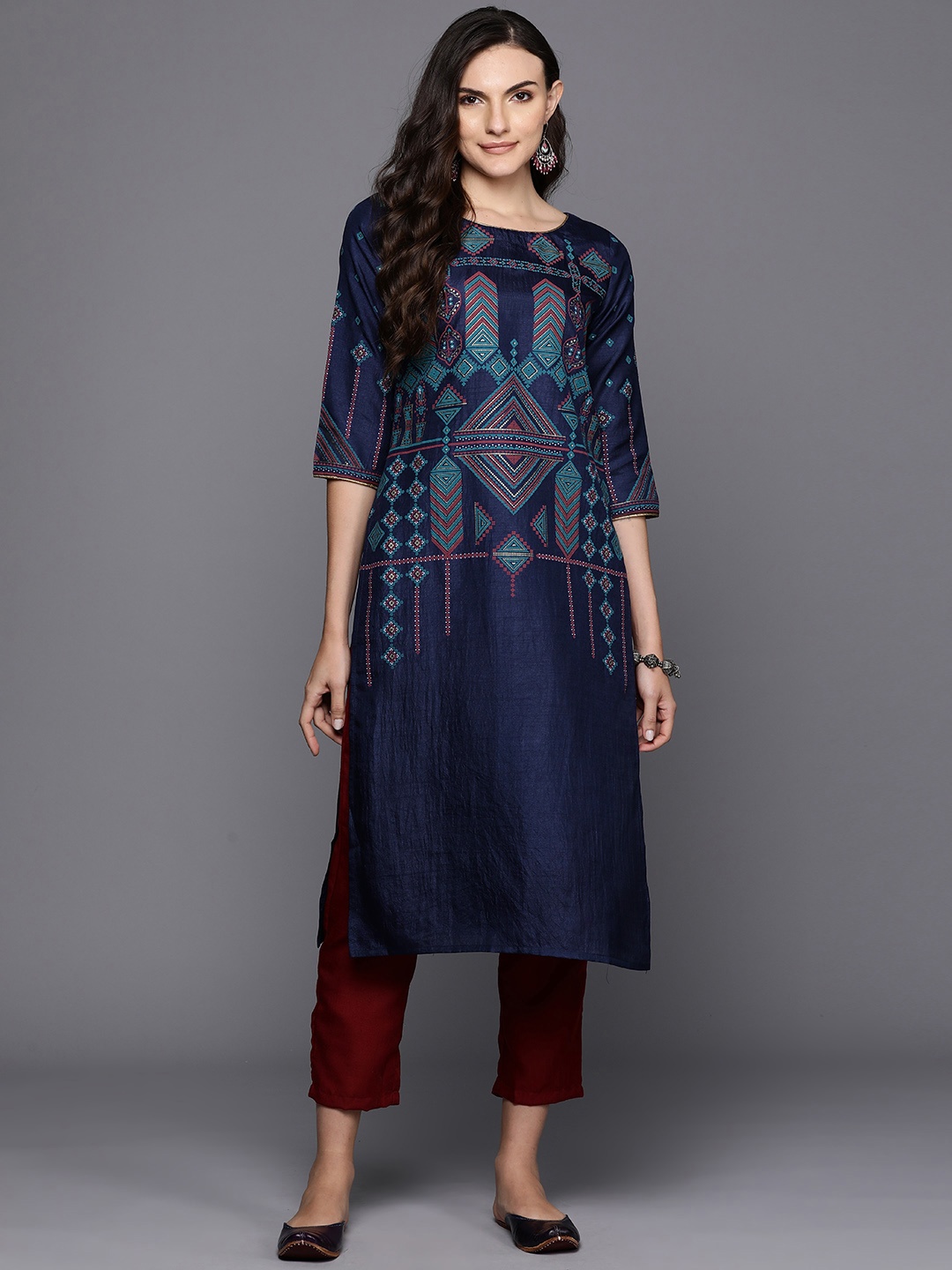 

Indo Era Geometric Foil Printed Kurta, Navy blue