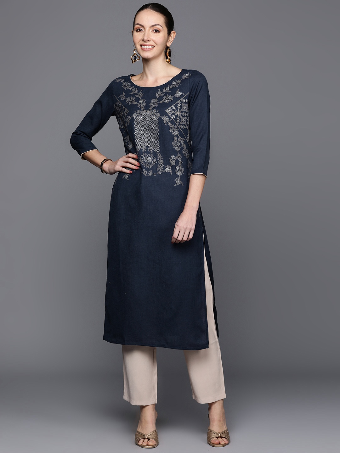 

Indo Era Geometric Foil Printed Kurta, Navy blue
