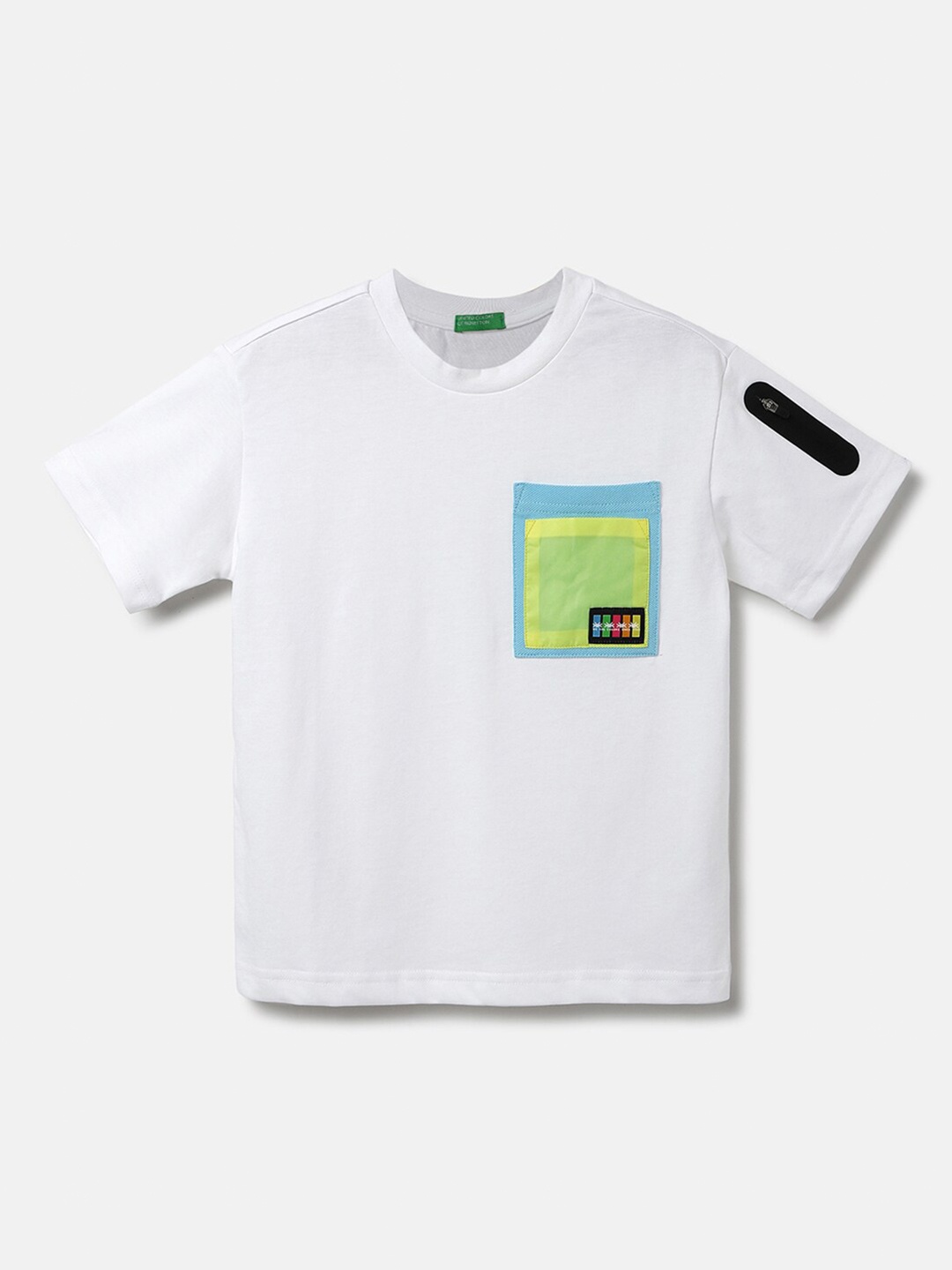 

United Colors of Benetton Boys Round Neck Short Sleeves T-shirt, White