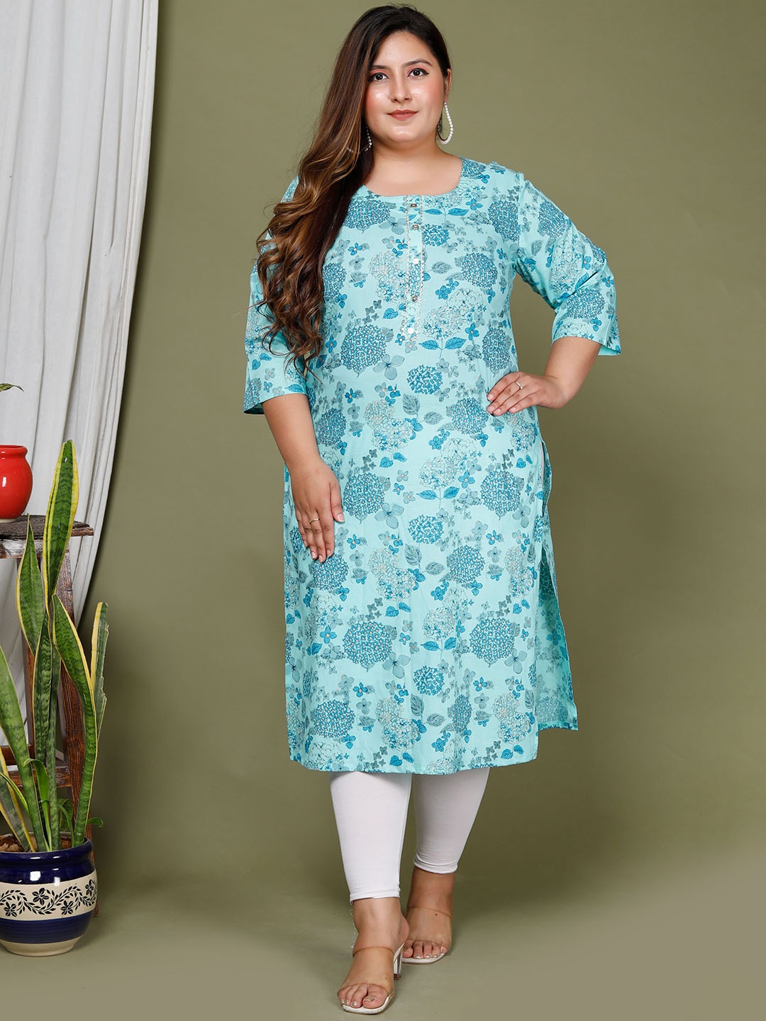 

Swasti Floral Printed Gotta Patti Pure Cotton Kurta, Blue