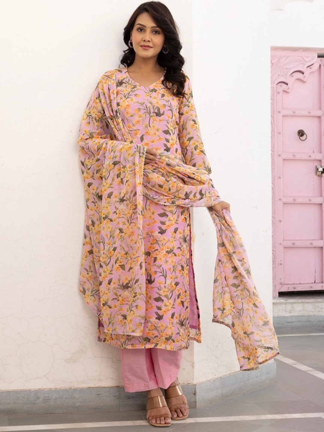 

OneWe Floral Printed Kurta With Palazzos & Dupatta, Pink