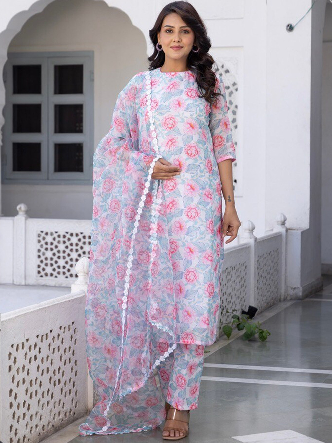

OneWe Floral Printed Chanderi Silk Kurta With Trousers & Dupatta, White