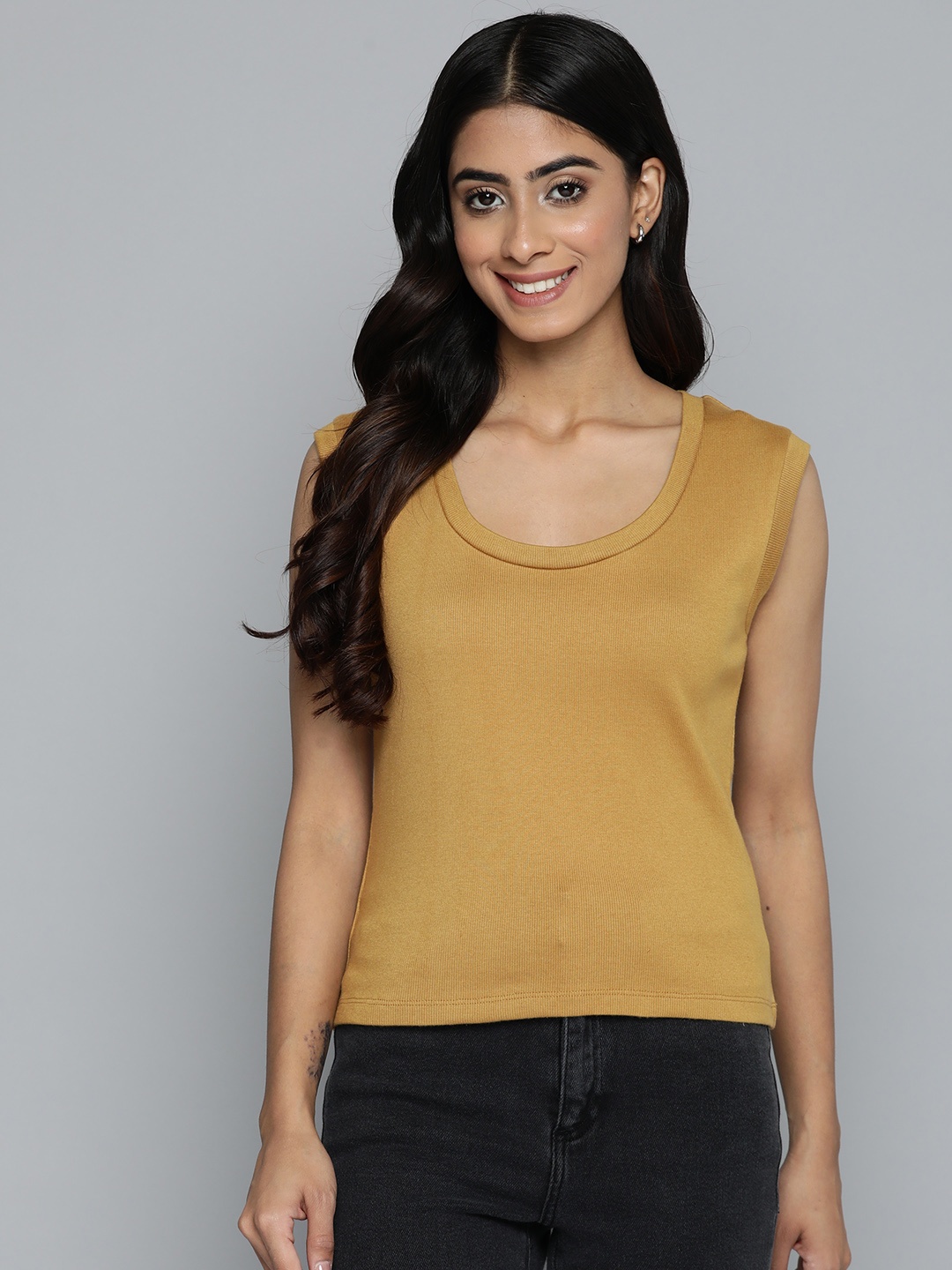 

HERE&NOW Scoop Neck Ribbed Regular Top, Mustard