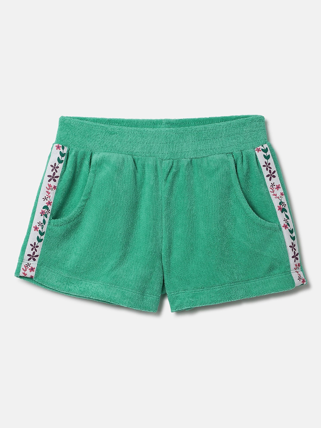 

United Colors of Benetton Girls Mid Rise Shorts, Green