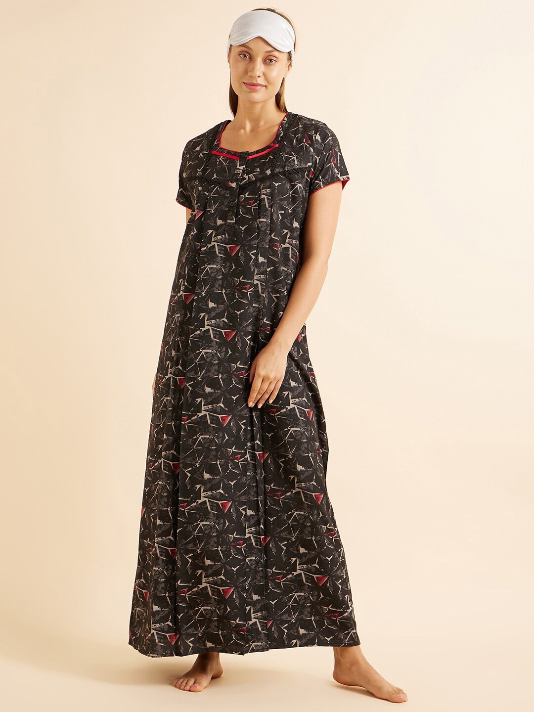 

Sweet Dreams Black & Cream Geometric Printed Maxi Nightdress