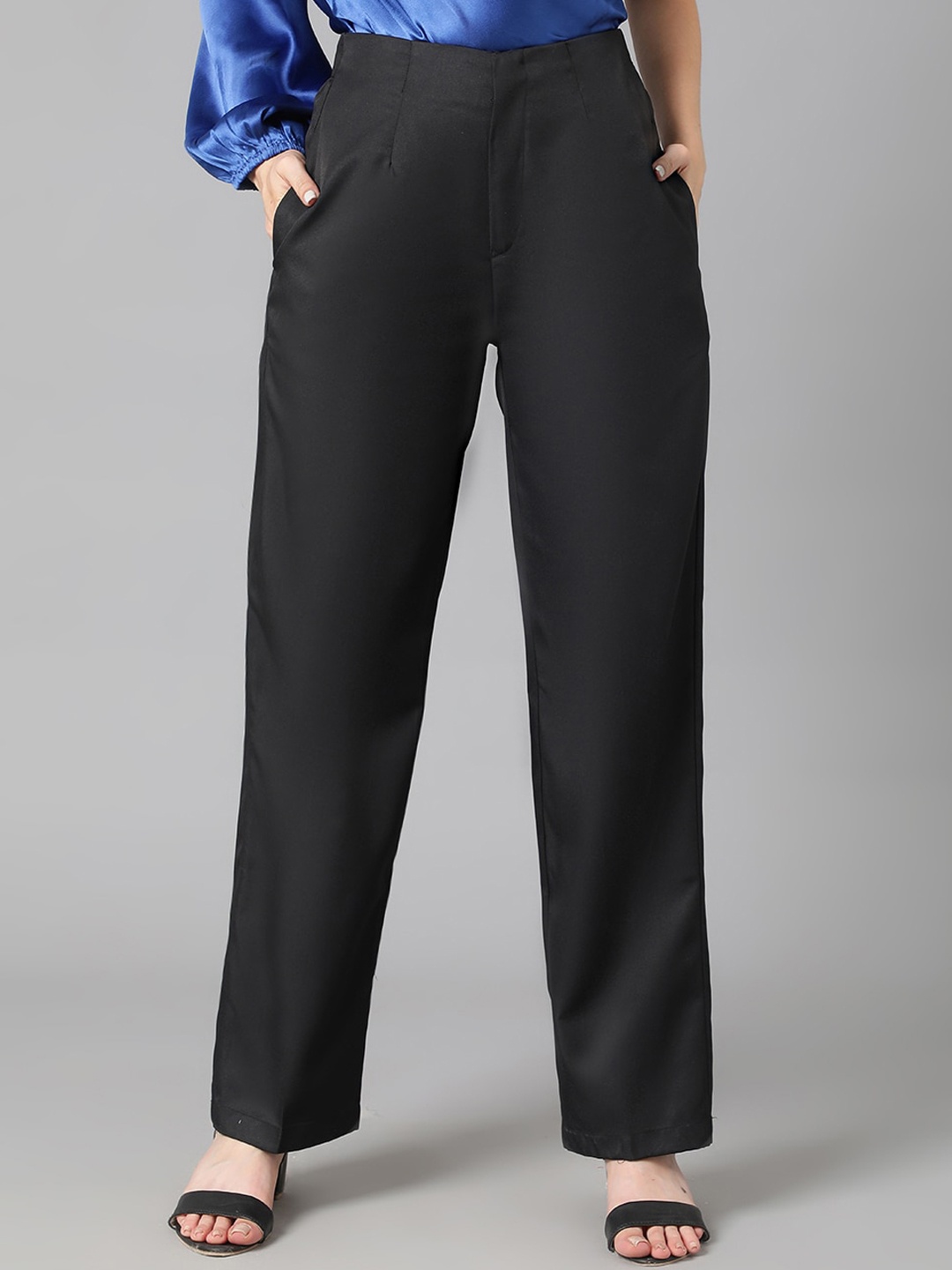 

Kotty Women Black Relaxed Straight Leg Straight Fit High-Rise Easy Wash Pleated Trousers