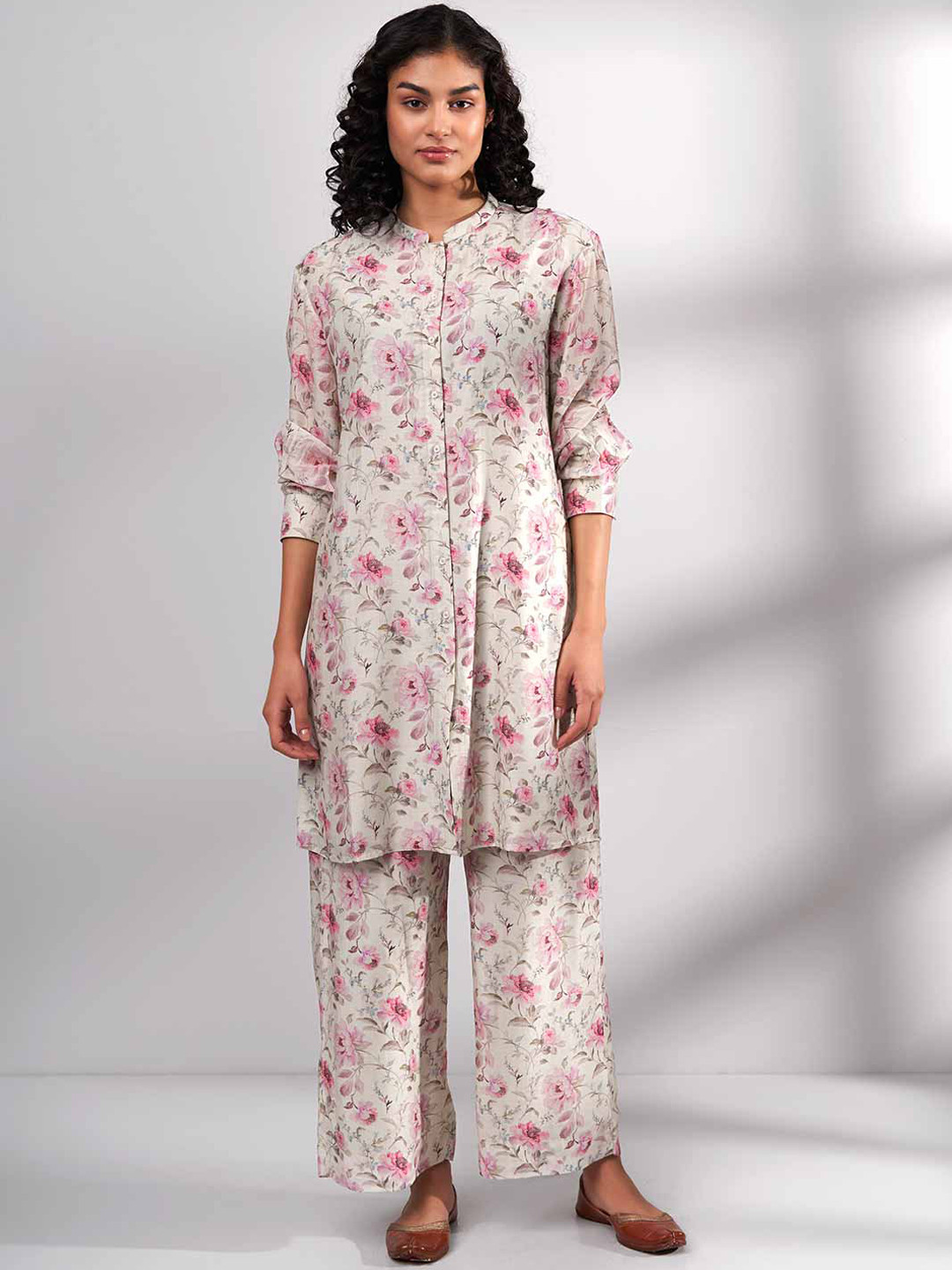 

Ganga Floral Printed Band Collar Kurta with Palazzos, Off white