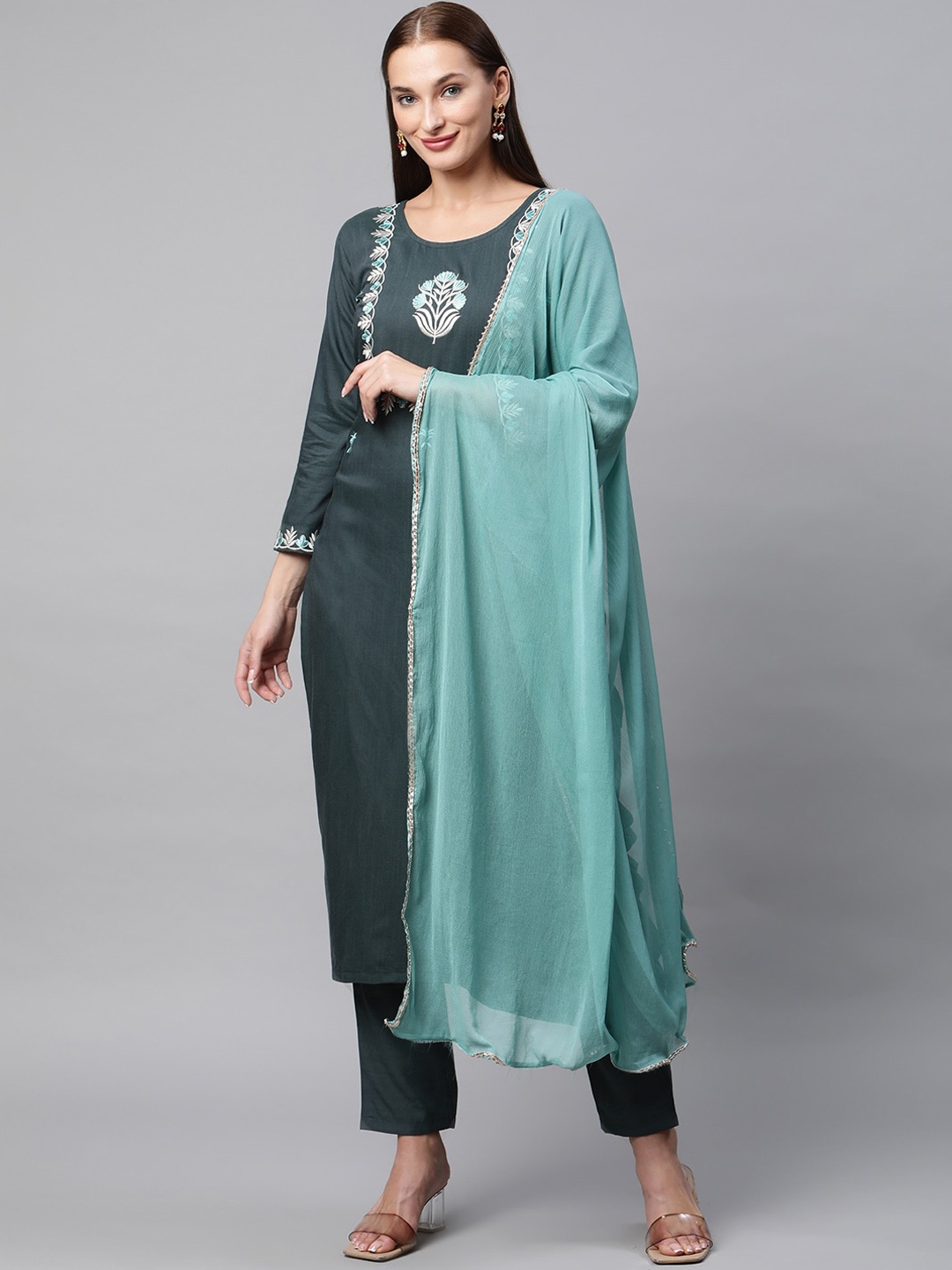 

V TRADITION Floral Yoke Design Thread Work Regular Kurta with Trousers & With Dupatta, Green