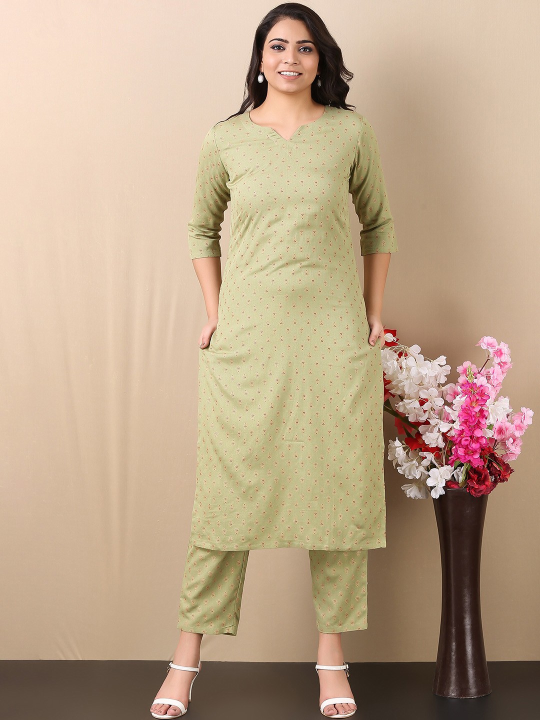 

V TRADITION Ethnic Motifs Printed Regular Kurta with Trousers, Green
