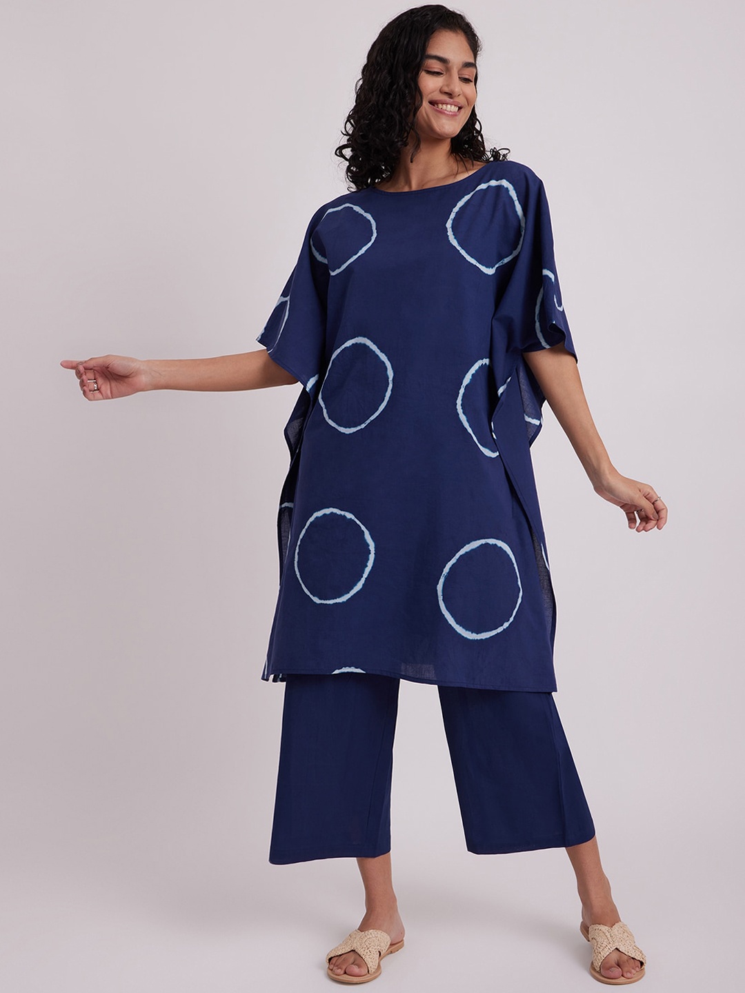 

Pink Fort Geometric Dyed Pure Cotton Kaftan Kurta with Palazzos, Blue