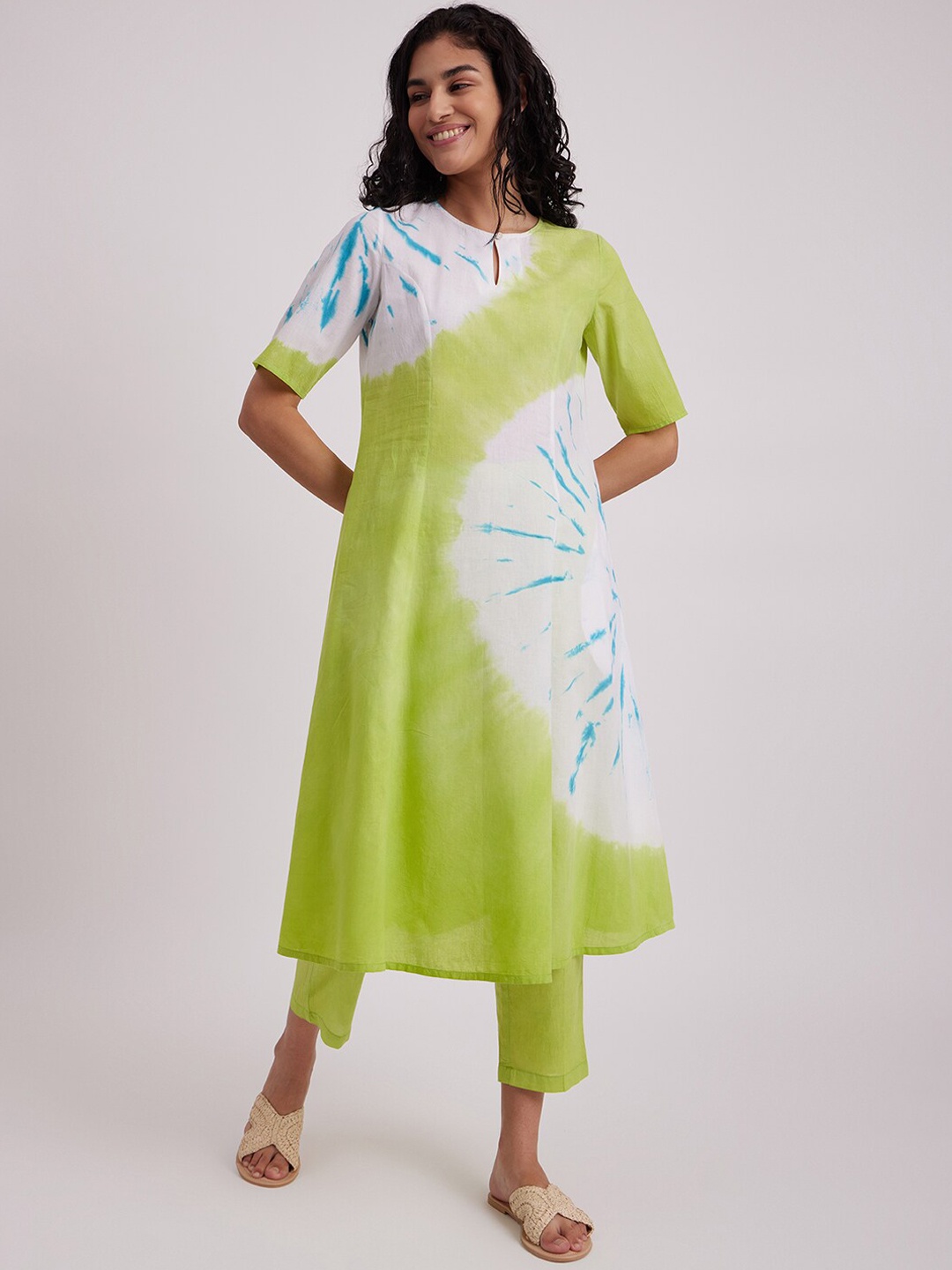 

Pink Fort Tie & Dye Cotton A-line Kurta, Lime green