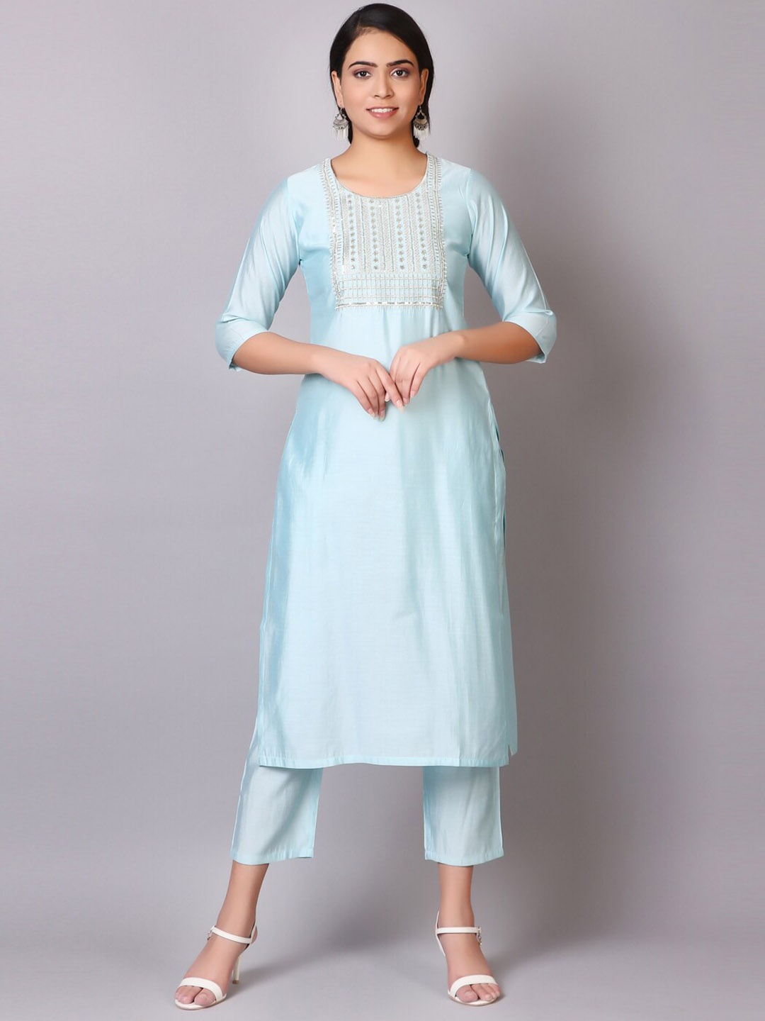 

V TRADITION Floral Embroidered Regular Kurta With Trousers, Blue