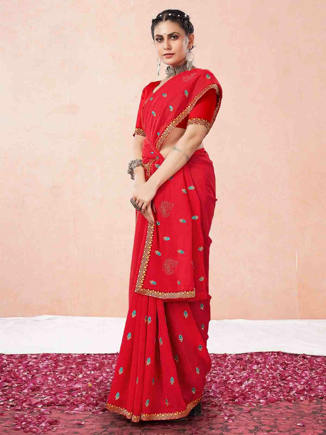 

ODETTE Floral Embroidered Embellished Saree, Red