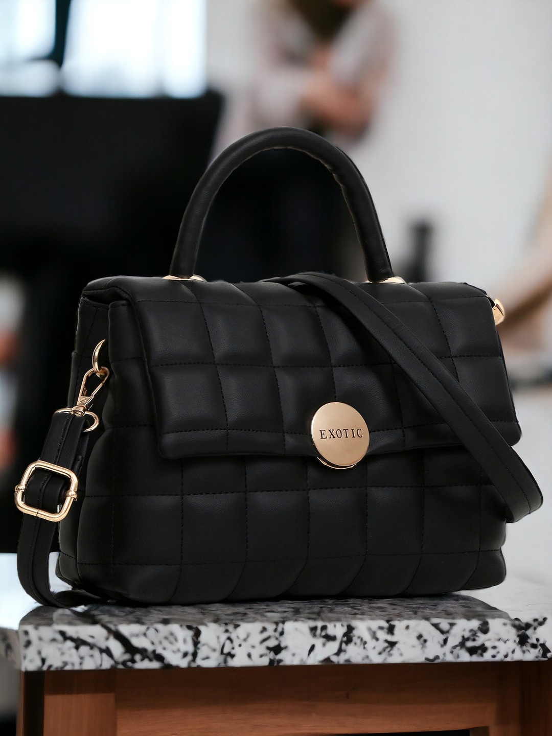 

Exotic Textured Structured Handheld Bag With Quilted, Black