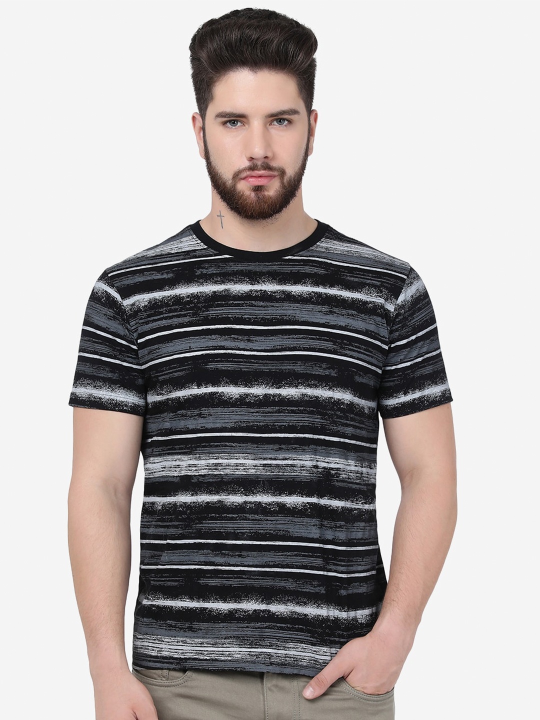 

Greenfibre Men Striped Slim Fit T-shirt, Black